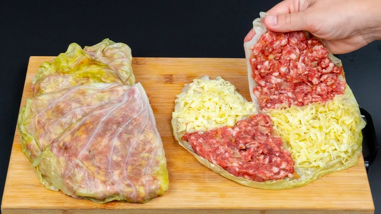 Блинчики с капустой и мясным фаршем под пикантным соусом