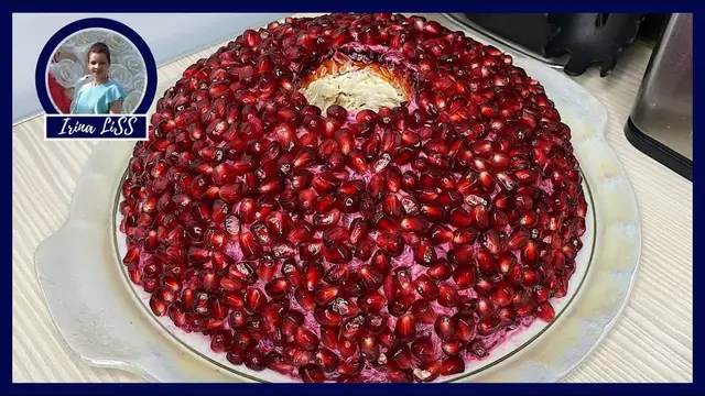 Слоёный салат Гранатовый браслет