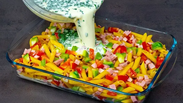 Запеканка из пасты с овощами