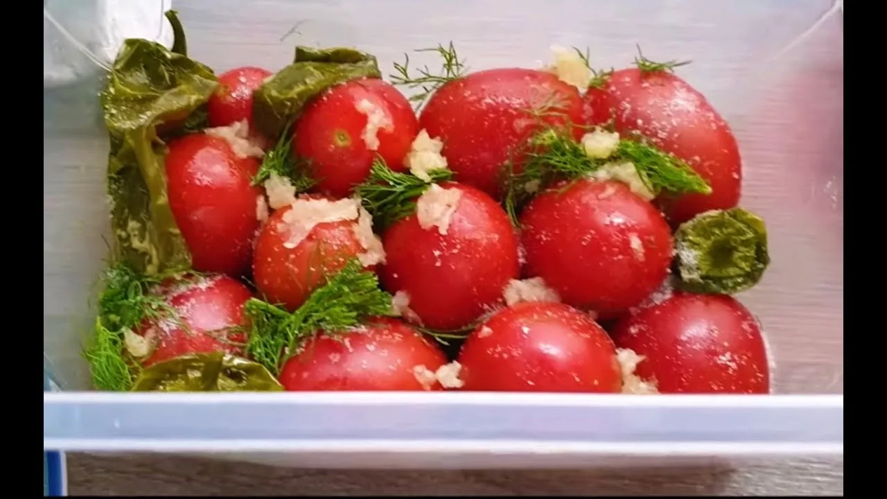Вкусный закусочный салат