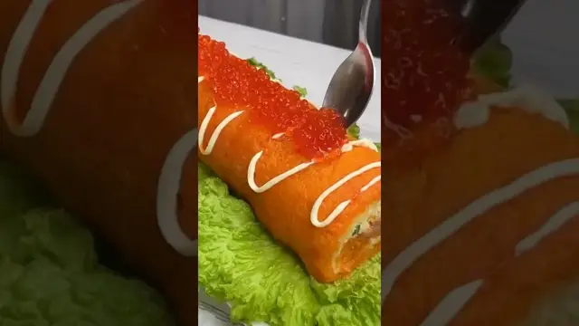 Очень вкусный и красивый рулет на праздничный стол