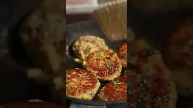 Котлеты с морковью и зеленью