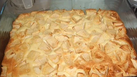 Творожная запеканка с яблоками