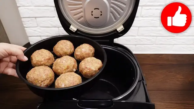 Вкусные котлеты из фарша и фасоли на пару в мультиварке