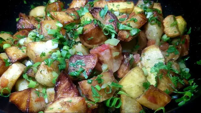 Жареная картошка с овощами