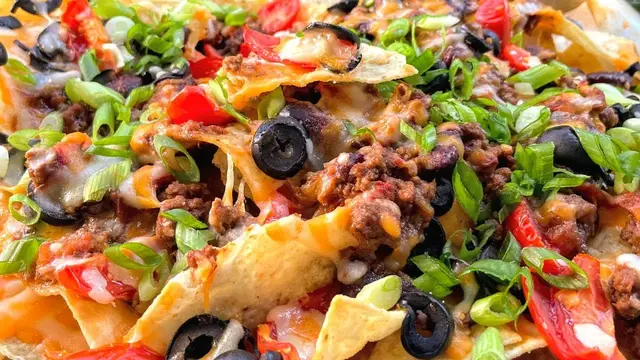 Вкусная закуска Начос