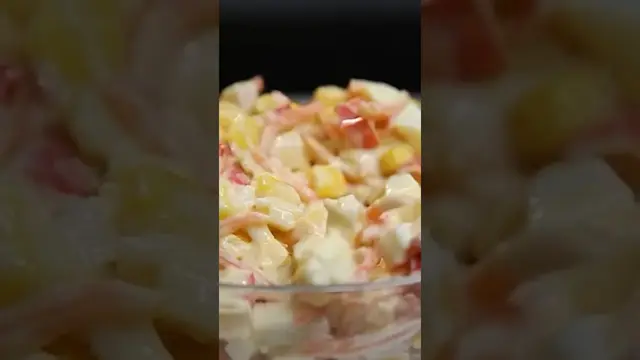 Очень вкусный и быстрый салат из крабовых палочек