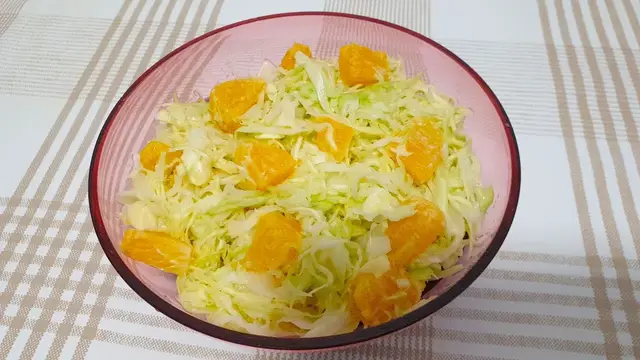 Капустно-апельсиновый салат