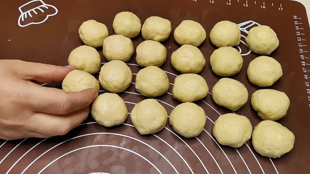 Творожное печенье с джемом