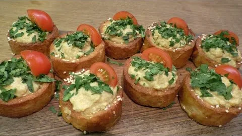 Закуска с печенью трески на праздничный стол 