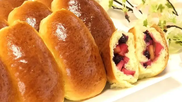 Пирожки с яблочно-смородиновой начинкой