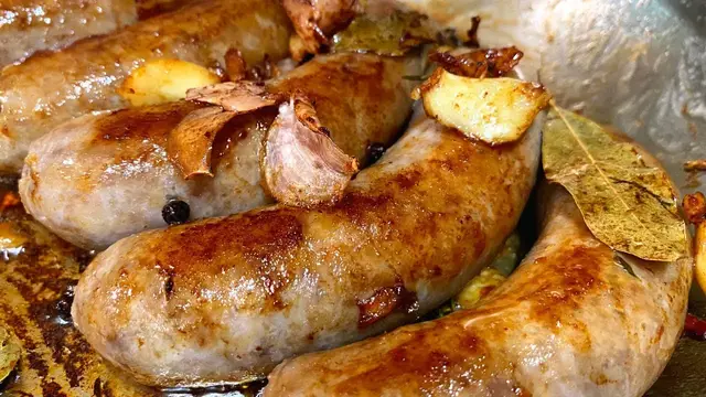 Готовим купаты на сковороде