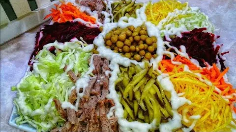 Невероятно вкусный салат на праздничный стол