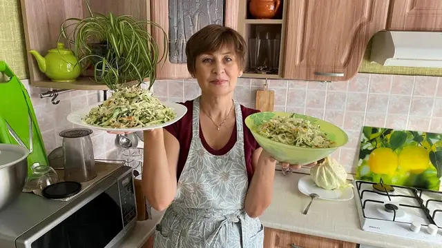 Два вкусных салата из капусты