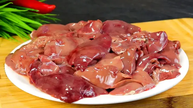 Вкусная куриная печень на сковороде
