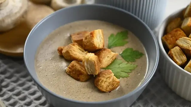Грибной крем-суп с лесными грибами