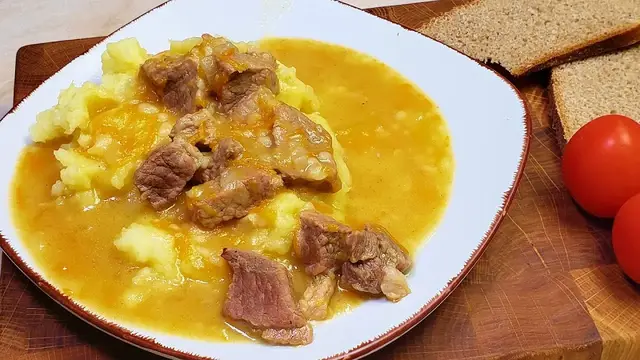 Сочное мясо в подливе