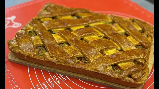 Пирог с капустой и красным перцем