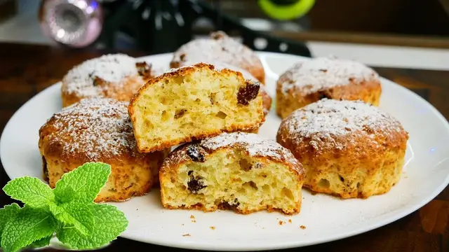 Ароматные кексы с изюмом