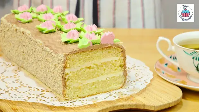 Классический бисквитный торт с кремом Шарлотт