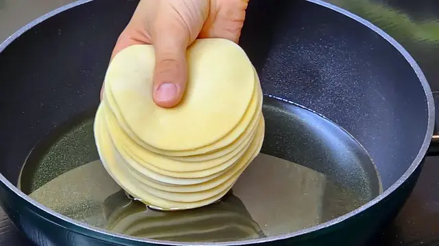 Необычная закуска из пельменей