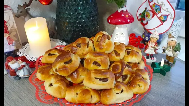 Плюшечки с сухофруктами