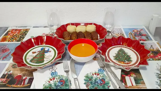 Луковые котлеты с овощным соусом