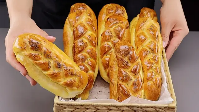 Сдобные булочки с начинкой
