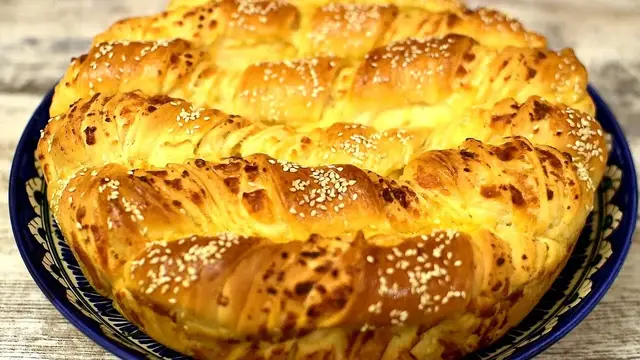 Болгарский пирог с сыром и брынзой