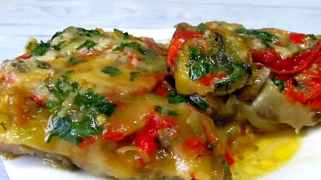 Баклажаны запечённые с мясом и овощами