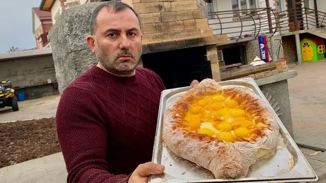 Хачапури по-аджарски