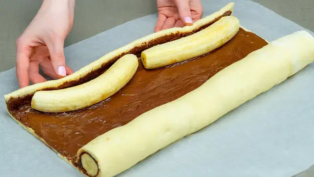 Слойка с Нутеллой и бананами