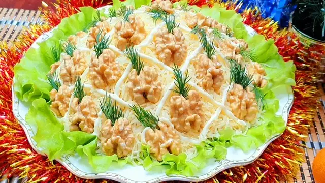 Нежный салат с курицей на праздничный стол 