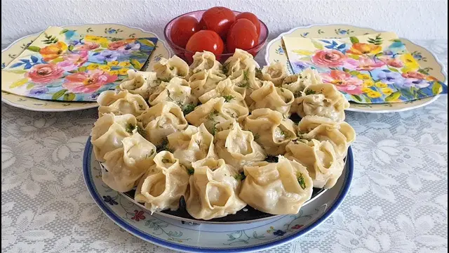 Манты с сочной начинкой