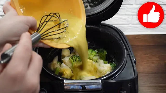Вкусный омлет с капустой в мультиварке