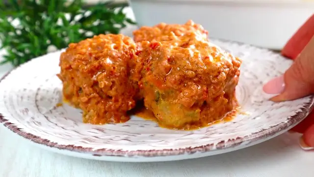 Тефтели мясные с баклажаном в вкуснейшем соусе