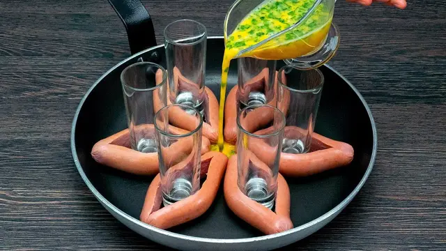 Сосиски с яйцами