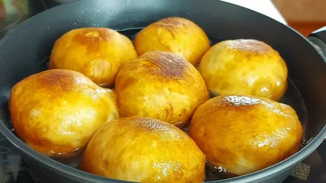 Картофельные пирожки на сковородке