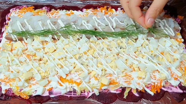 Очень вкусный салат со свеклой