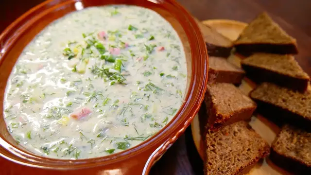 Окрошка мясная на кефире