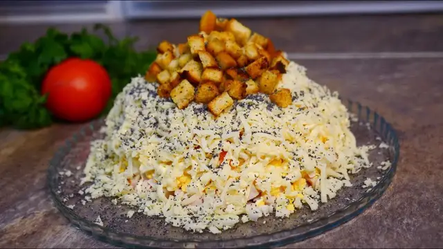 Простой и быстрый салат из курицы