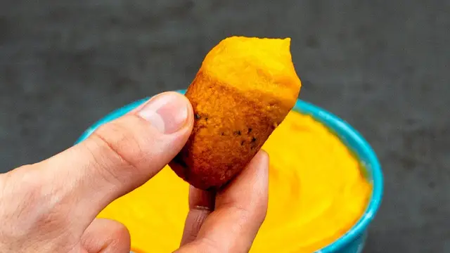 Морковные котлеты с сыром и чесноком