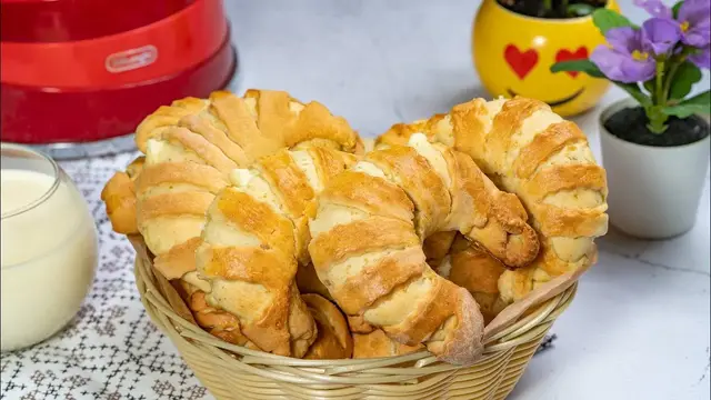 Песочное печенье на сметане с творожной начинкой