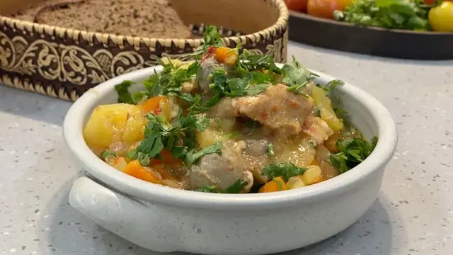 Жаркое в горшочке