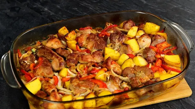 Вкусная картошка со свининой