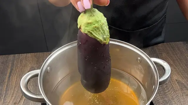Хрустящие и ароматные маринованные баклажаны