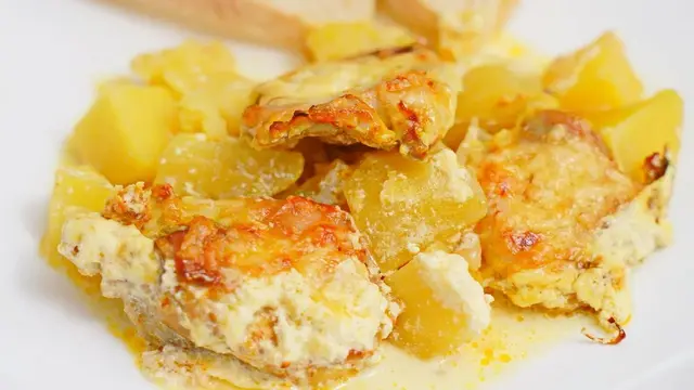 Курица с картошкой в духовке 