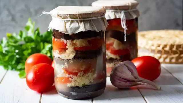 Салат из баклажанов слоями