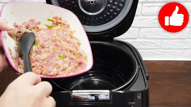 Запеканка из фарша с кабачками в мультиварке