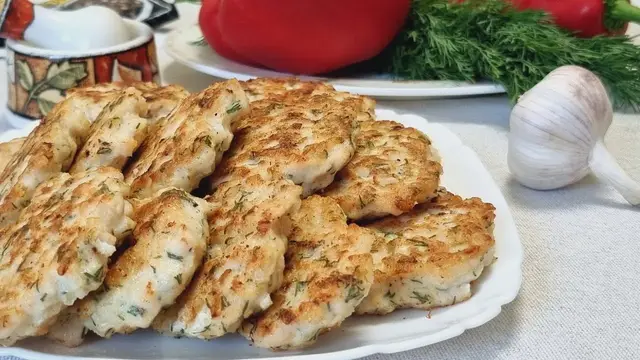Рубленые куриные котлеты